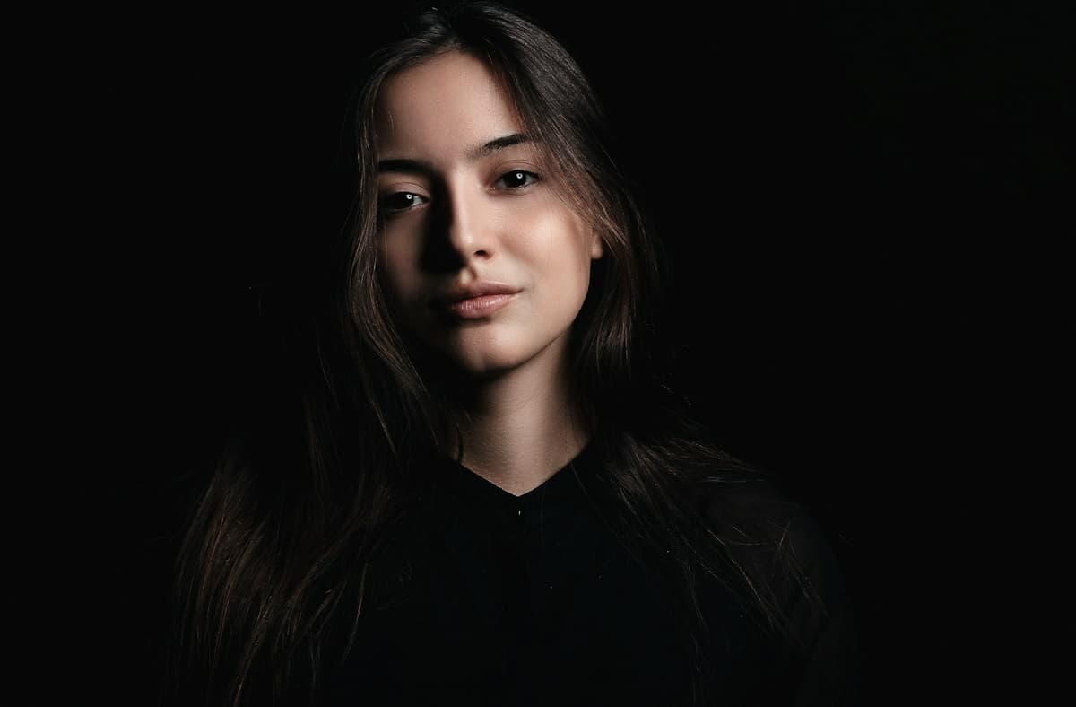 Анна, портрет на стекле